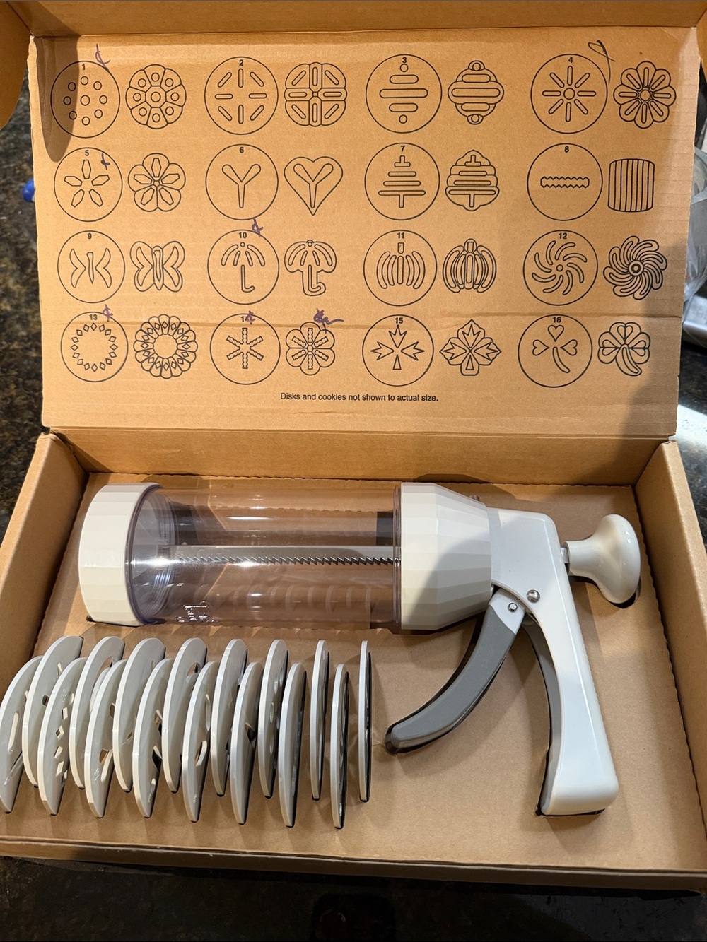 The Pampered Chef Cookie Press - Like New - Picture 2 of 6